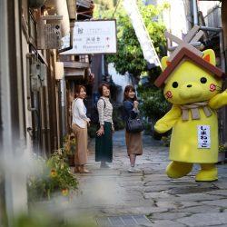 島根県の観光キャラクター「しまねっこ」がガイドツアー