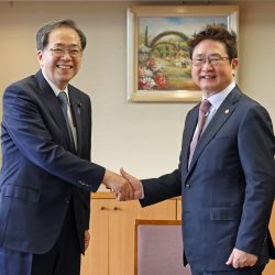 日韓間交流、年内の早期回復で合意　19年以来のトップ会談