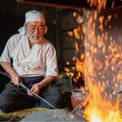 福島で刀匠に学ぶ鍛冶体験　市が訪日客向けプログラム開発