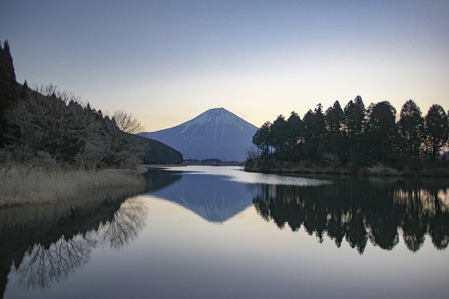 富士山吉田ルートで登山規制　7月から上限設定や通行料